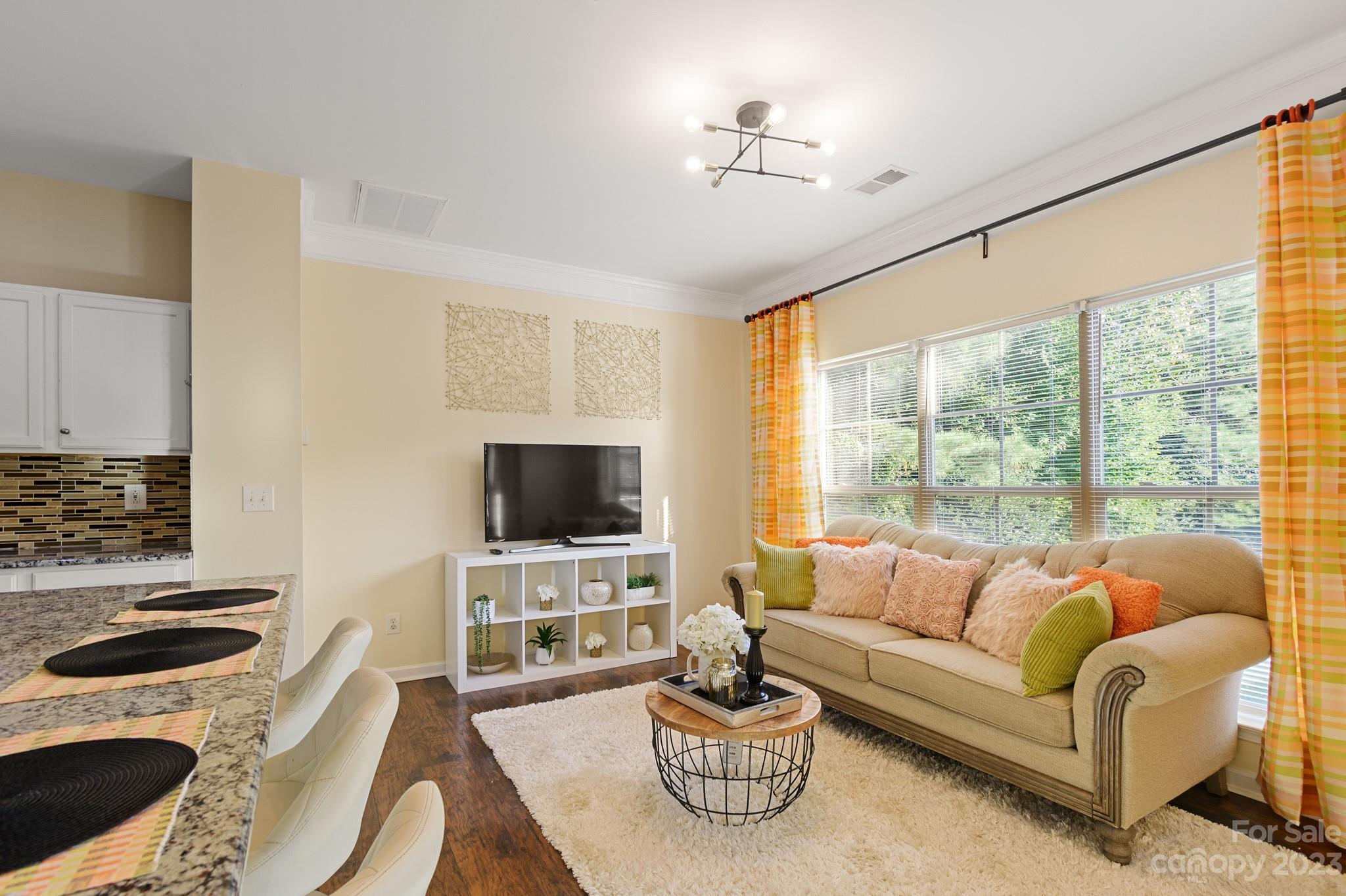 Property image 4 of 6553 Quarterbridge Lane in Michaels Landing, Charlotte, NC 28262