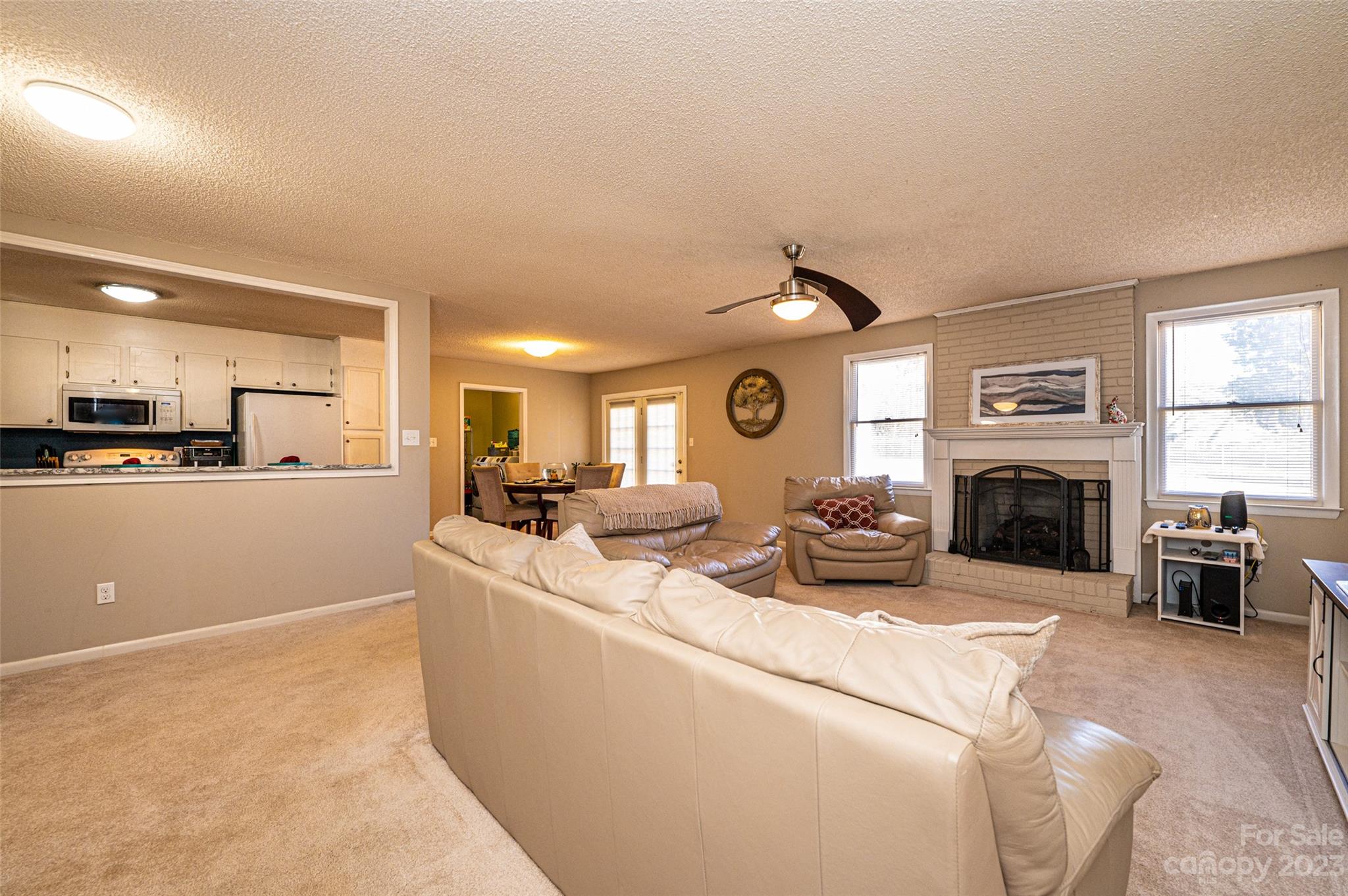 Property image 5 of 1694 Magnum Road in Forest Ridge, Hickory, NC 28602