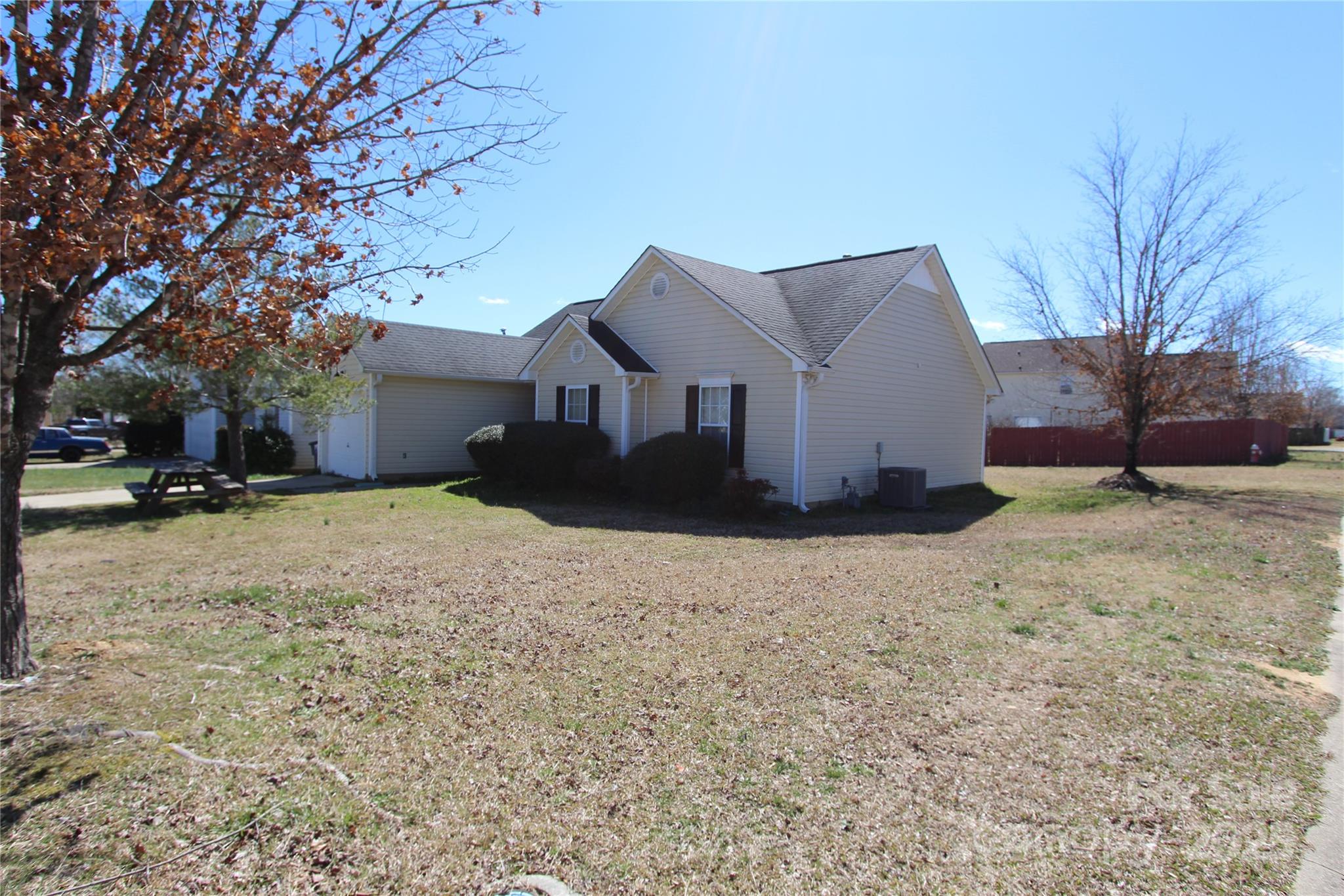 Property image 2 of 5809 Carolina Manor Court in Alexis Pointe, Indian Trail, NC 28079