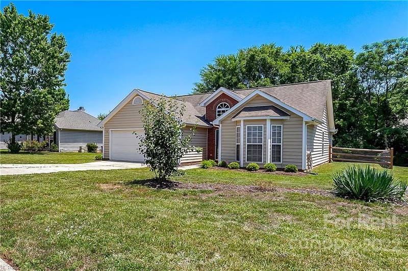 Property image 2 at 12704 Cumberland Crest Drive, Huntersville, NC 28078