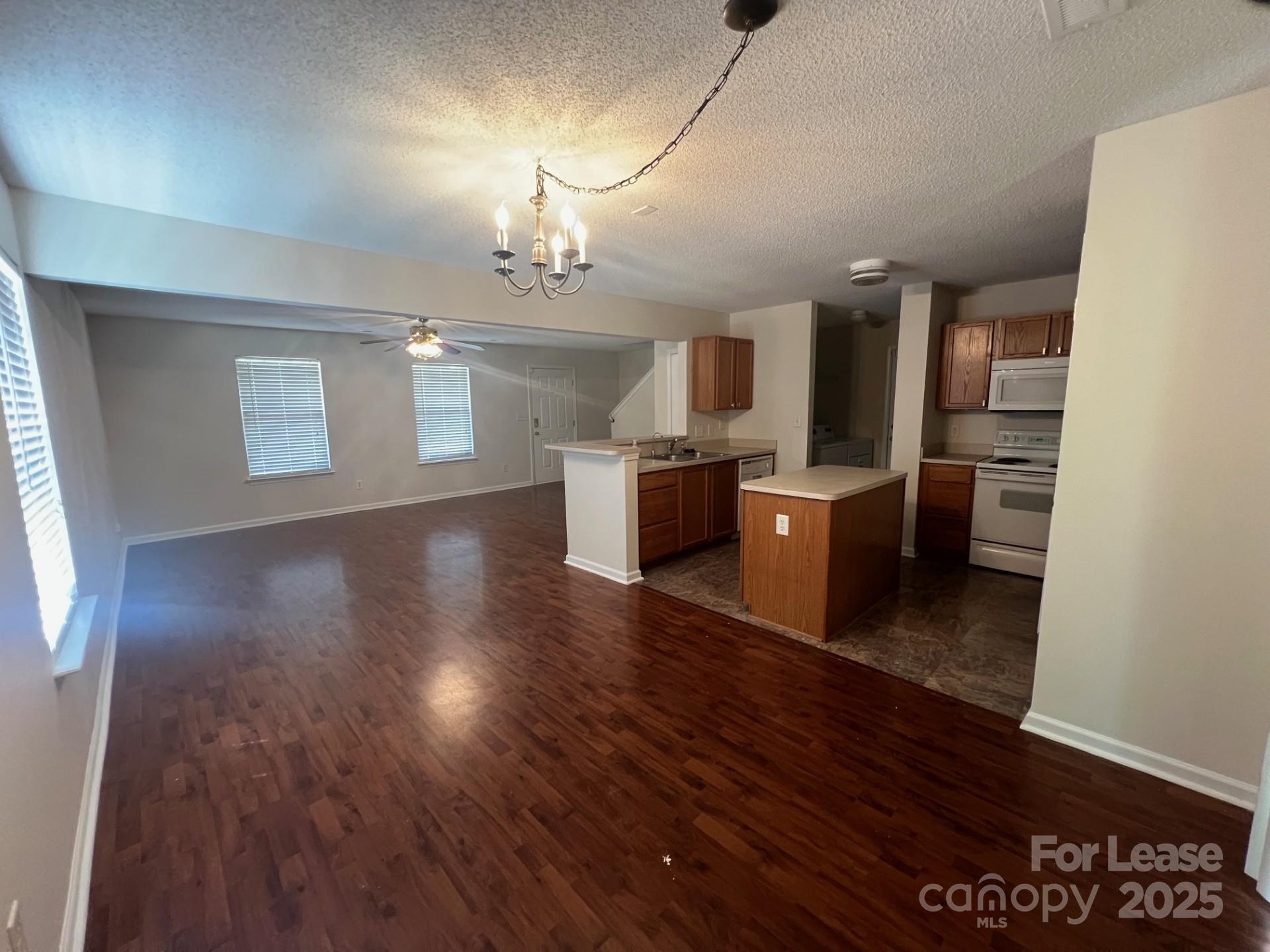 Property image 5 of 176 English Hills Drive in The Hampshires, Mooresville, NC 28115