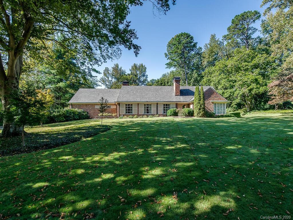 Property image 3 of 2412 Cloister Drive in The Cloisters, Charlotte, NC 28211