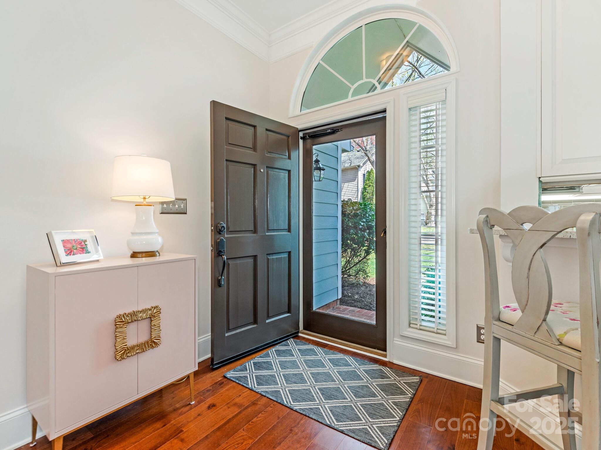 Property image 2 of 800 Water Wheel Court in Selwyn Farms, Charlotte, NC 28209