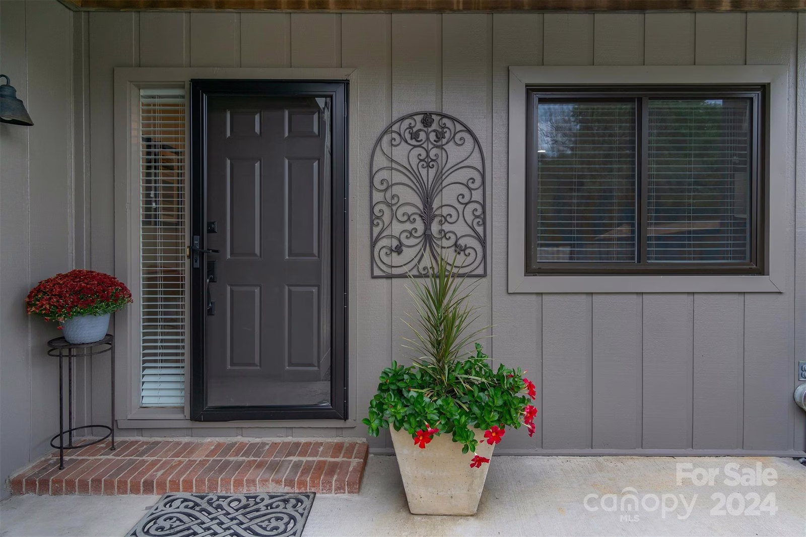 Property image 1 at 203 Juniper Lane, Hendersonville, NC 28739