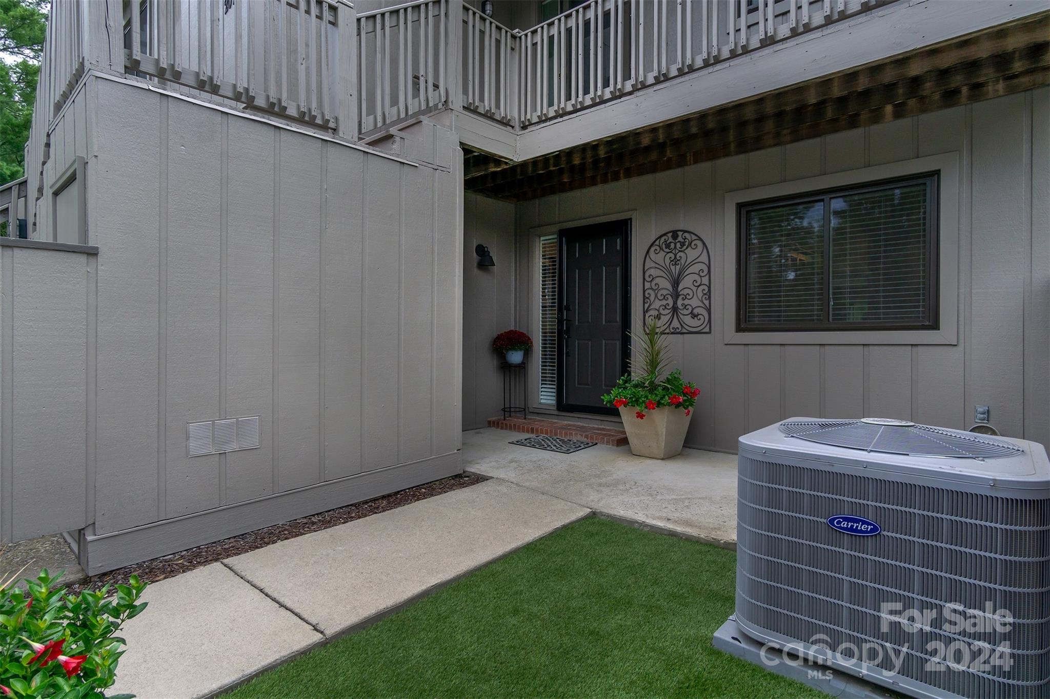 Property image 3 of 203 Juniper Lane in Lakemoor Village, Hendersonville, NC 28739