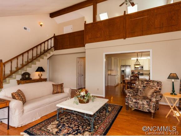 Property image 5 of 1603 Fleetwood Pl in Fleetwood Plaza, Hendersonville, NC 28739