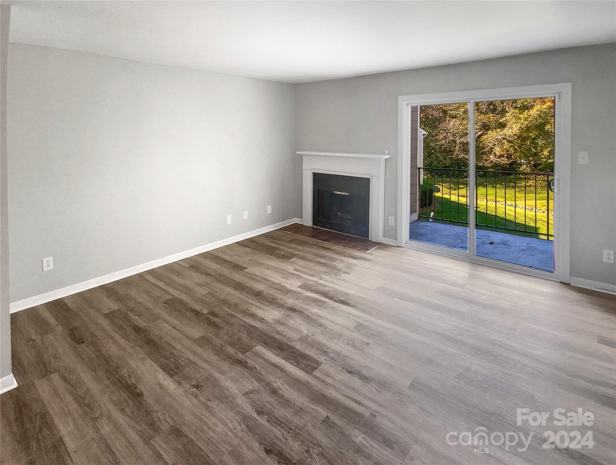 Property image 3 of 3021 Heathstead Place in Sunset Hills, Charlotte, NC 28210