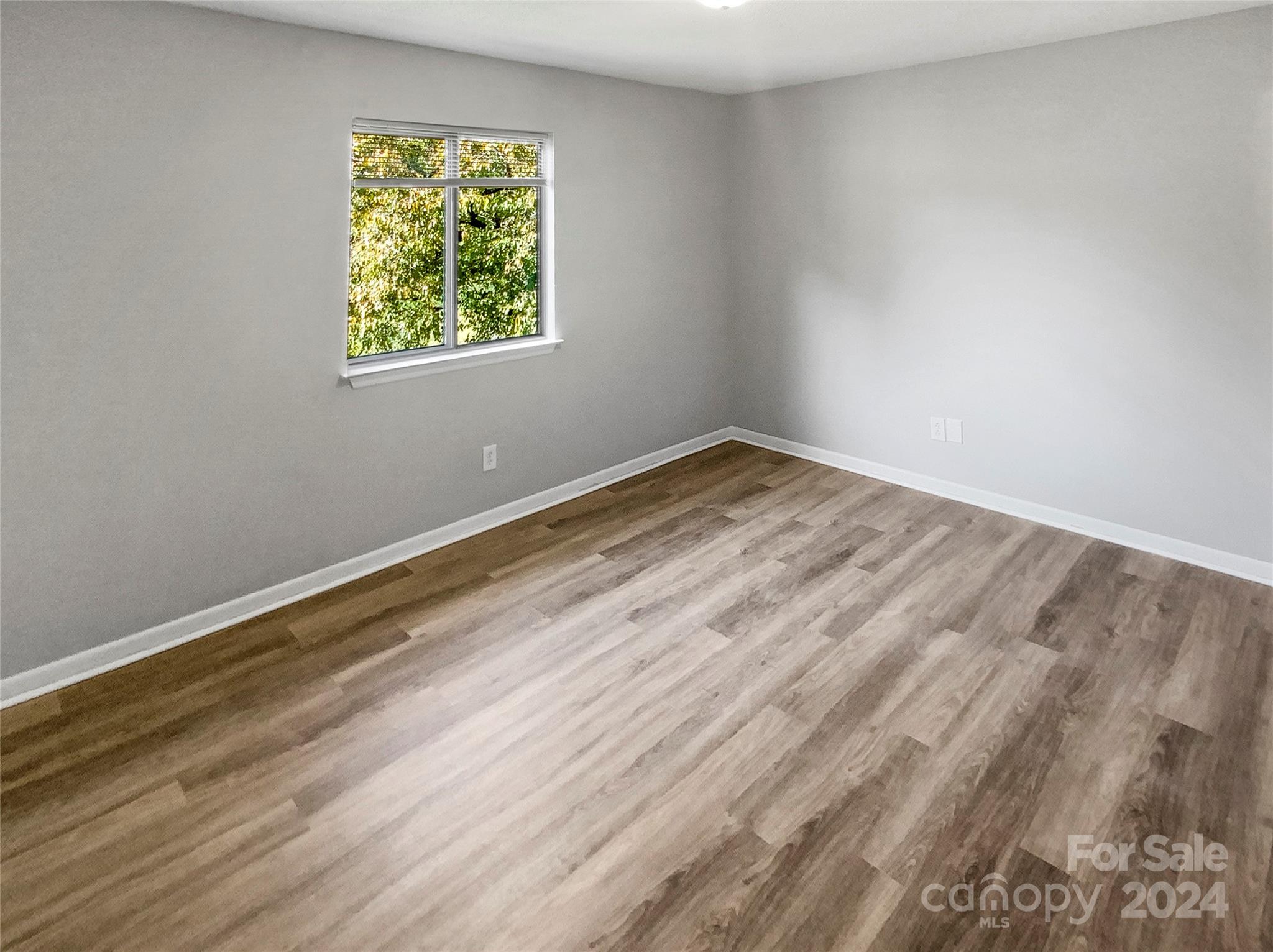 Property image 5 of 3021 Heathstead Place in Sunset Hills, Charlotte, NC 28210