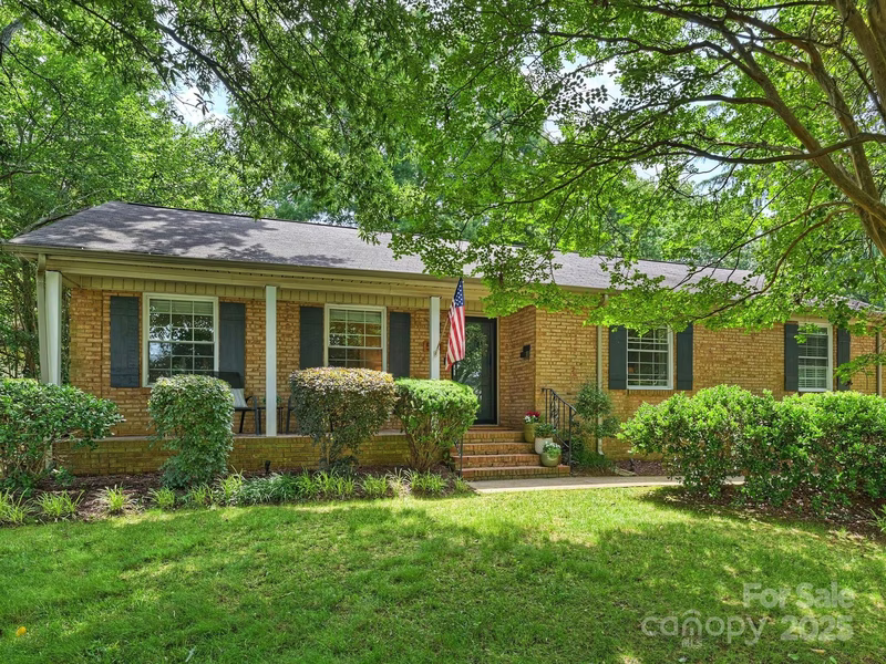 5211 Londonderry Road