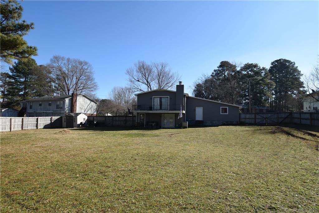 Property image 5 of 2409 Hoffman Street in Robinson Heights, Gastonia, NC 28054
