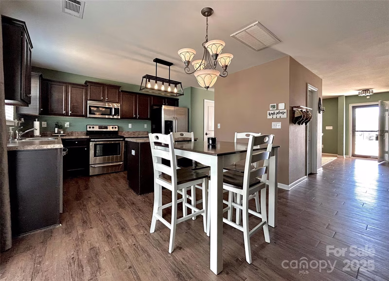 Property image 3 at 3028 Apple Orchard Place, Dallas, NC 28034