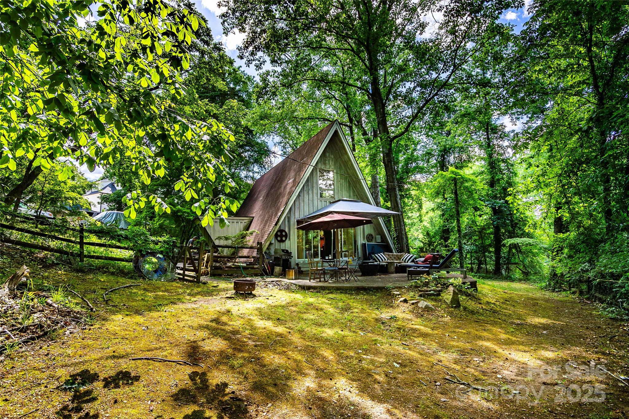 Property image 2 of 6516 Sharon Hills Road in Sharon Hills, Charlotte, NC 28210