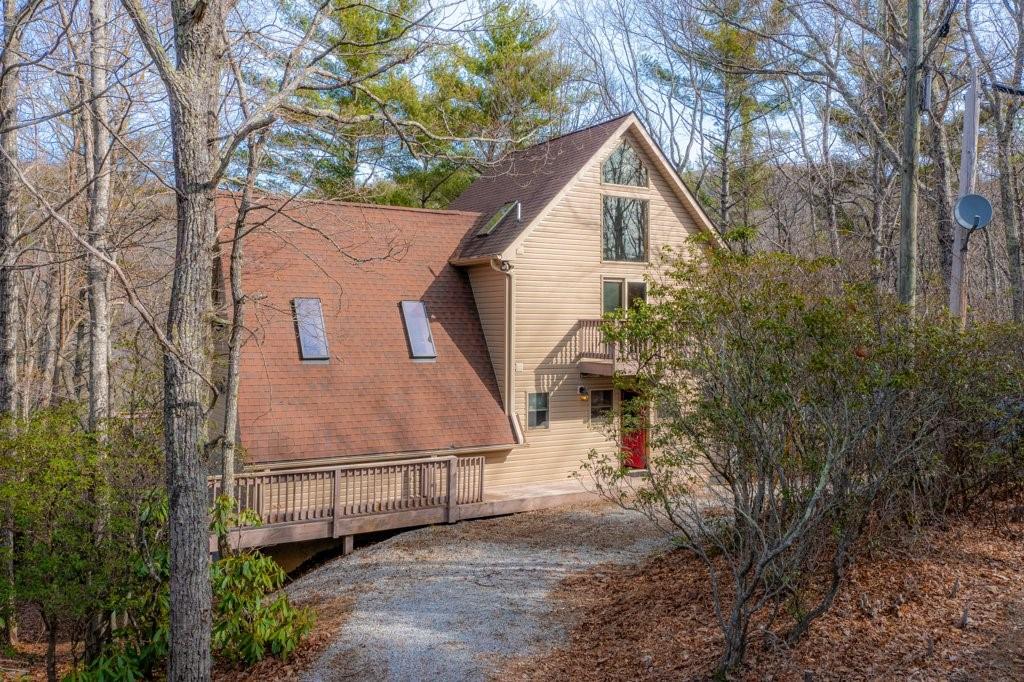 Property image 4 of 89 Overlook Drive in Bear Den Acres, Spruce Pine, NC 28777