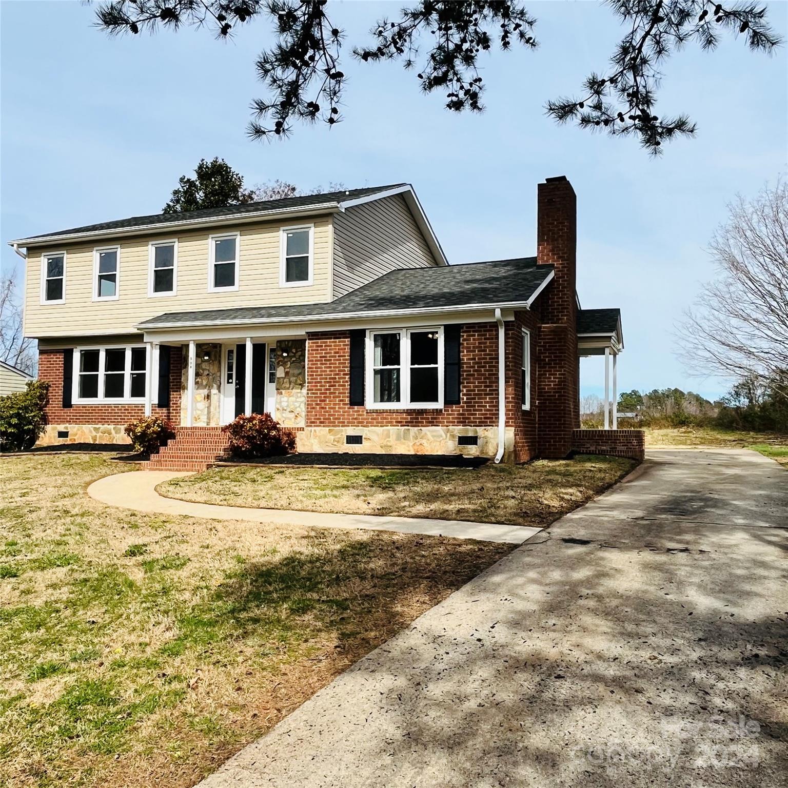 Property image 3 of 504 Willow Road in Westcliffe, Salisbury, NC 28147