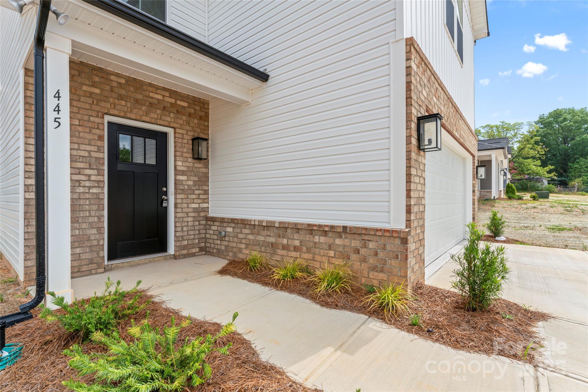 Property image 2 of 445 Contentment Court in Peacewood, Kannapolis, NC 28083
