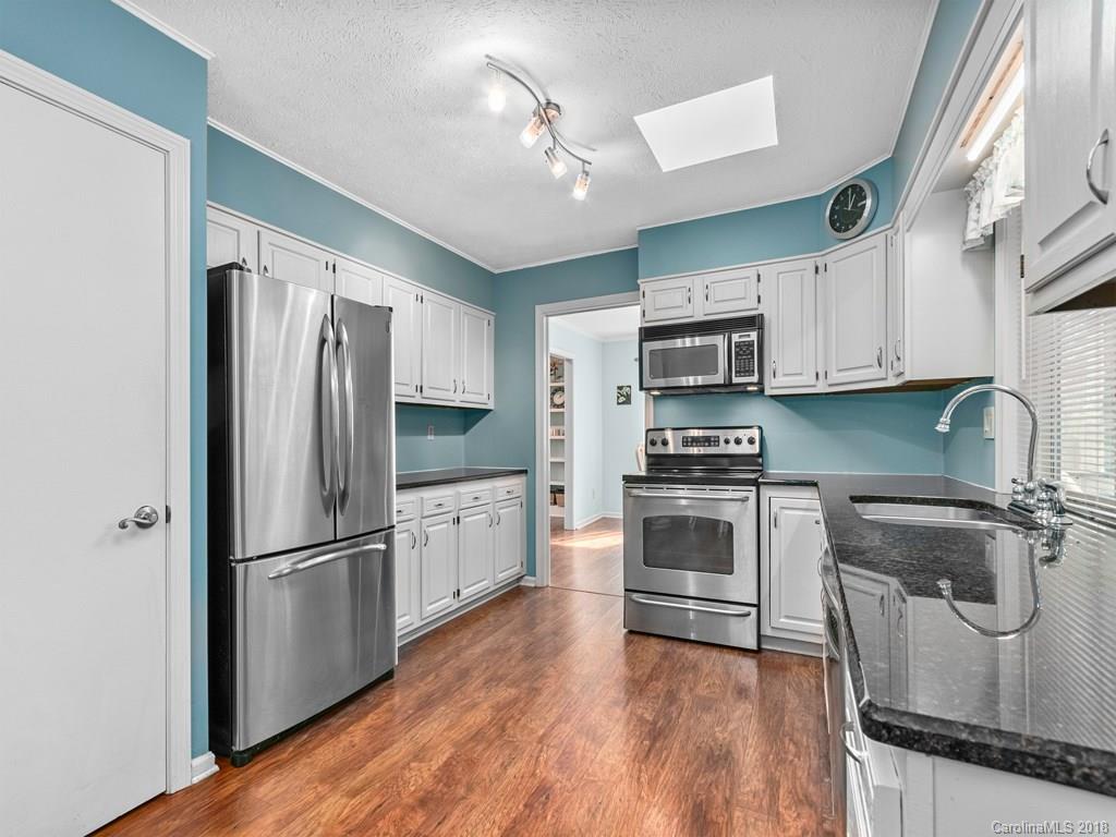 Property image 5 of 3025 Chestnut Tree Road in Hickory Hill, Hendersonville, NC 28792