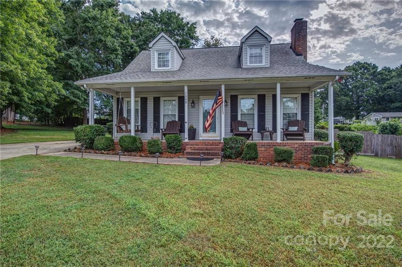 2508 Cherokee Court