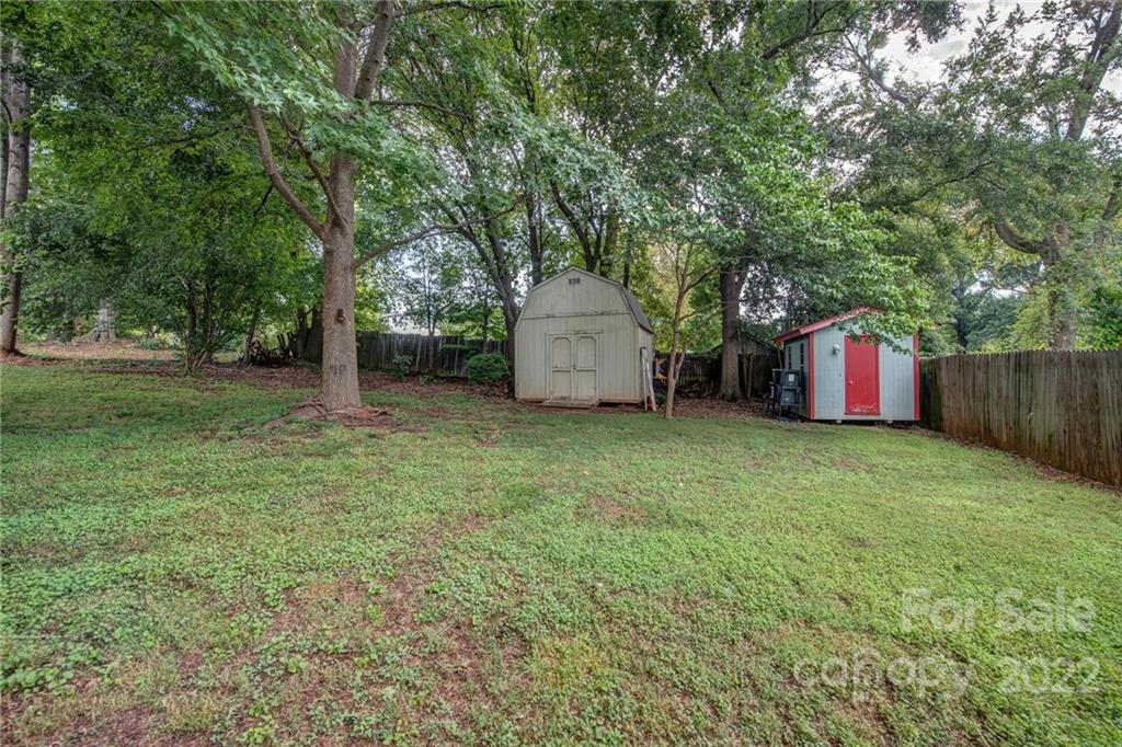 Property image 5 of 2508 Cherokee Court in Castlewood, Gastonia, NC 28056