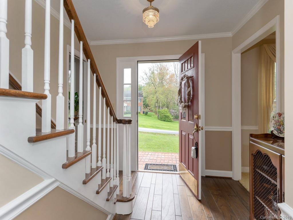 Property image 5 of 211 Raintree Drive in Tamarac, Hendersonville, NC 28791