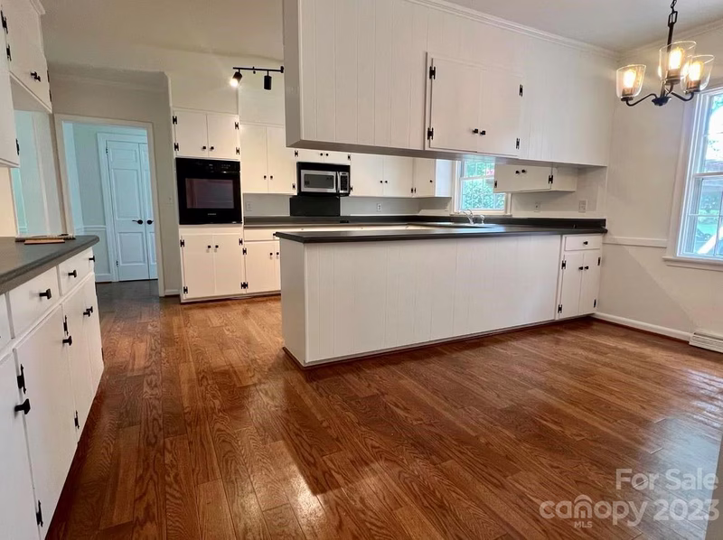 Property image 3 at 944 Churchill Drive, Gastonia, NC 28054