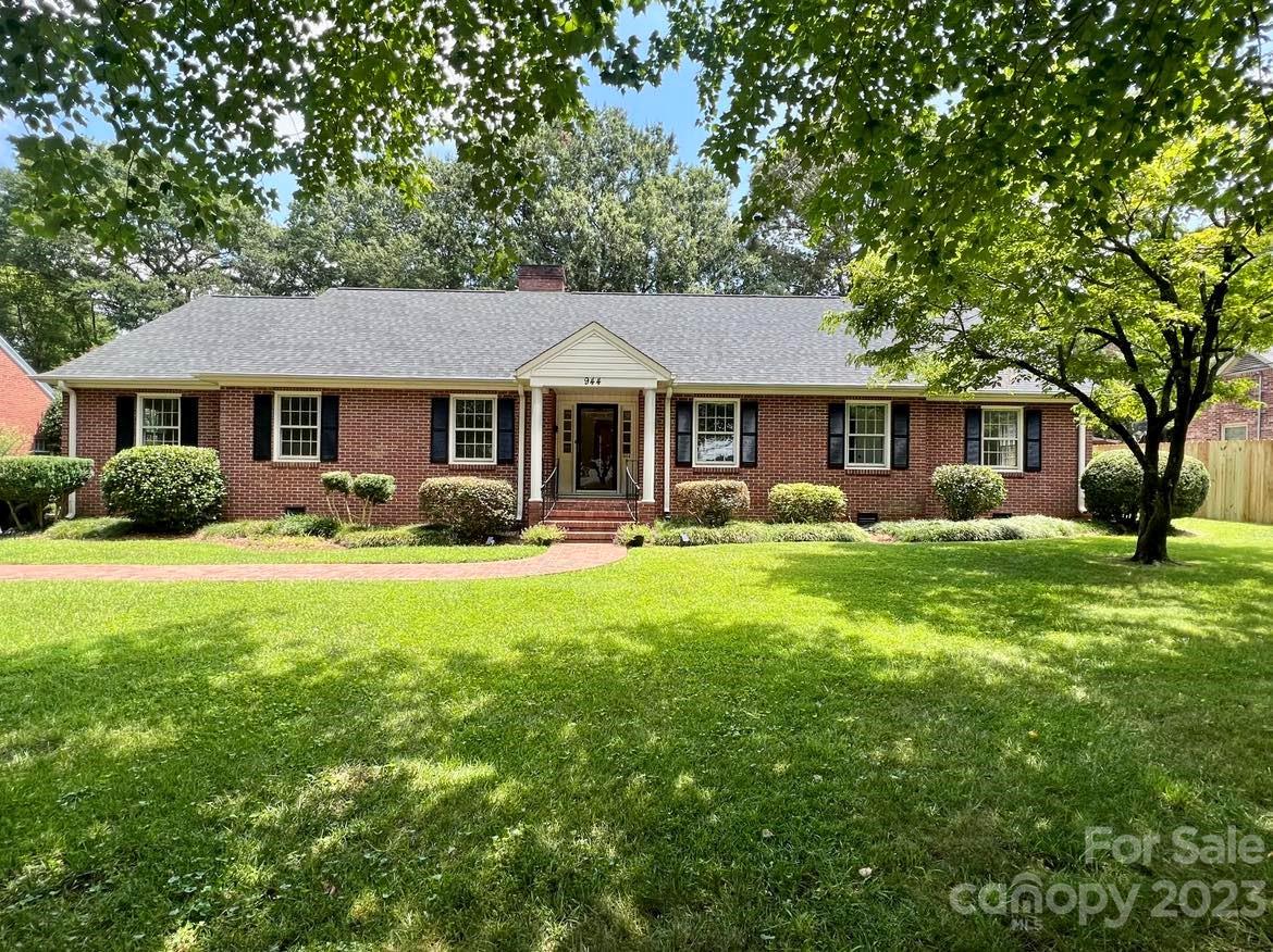 Property image 2 of 944 Churchill Drive in Sherwood Forest, Gastonia, NC 28054