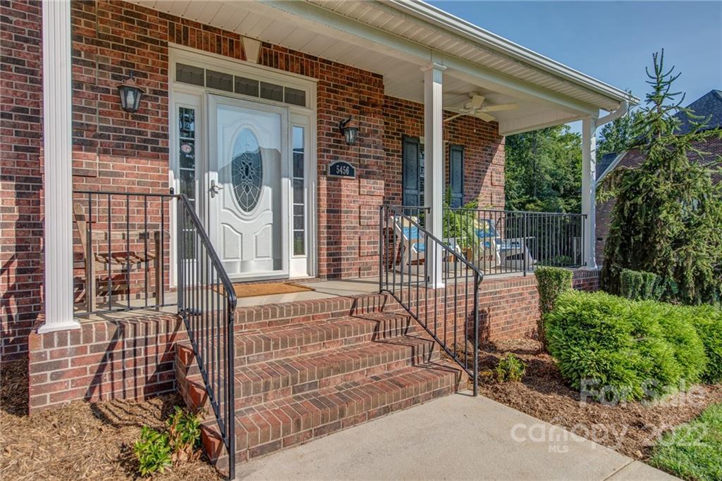 Property image 3 of 5456 Spindle Ridge Lane in Cramer Woods, Gastonia, NC 28056