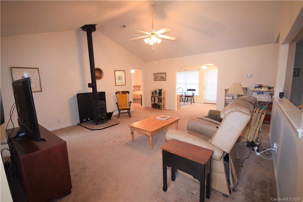 Property image 5 of 119 Pond View Drive in Hidden Creek, Salisbury, NC 28147