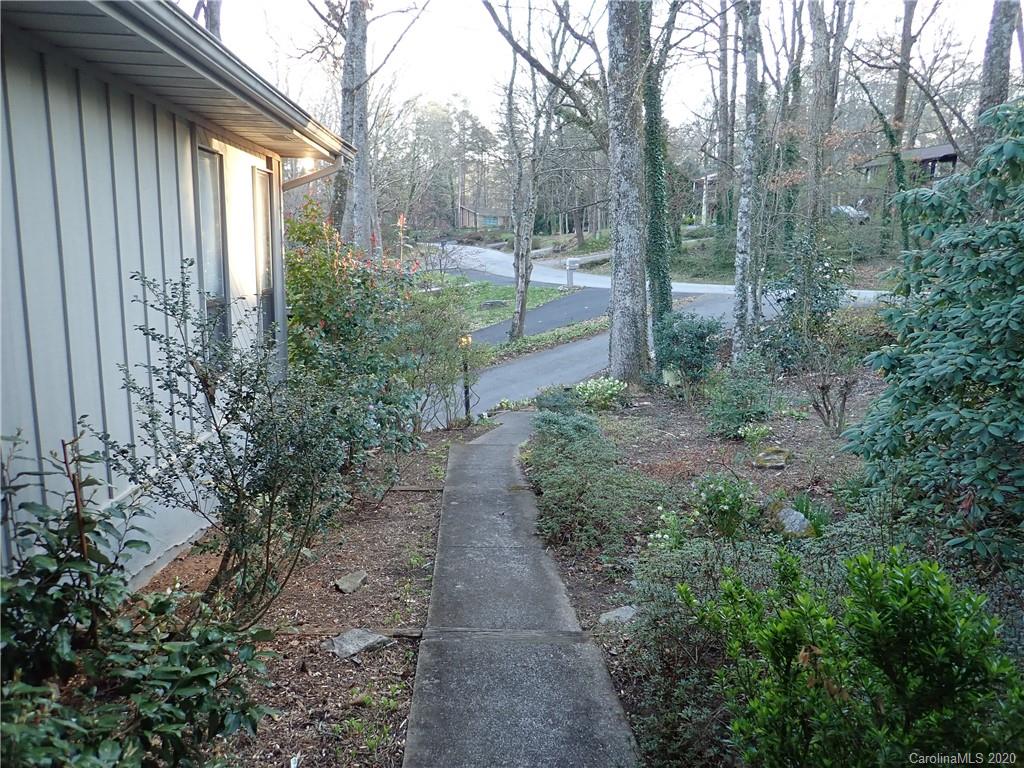 Property image 5 of 3020 Chestnut Tree Road in Hickory Hill, Hendersonville, NC 28792