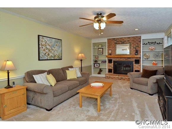 Property image 4 of 20 Westbridge in Canarian Estates, Hendersonville, NC 28739