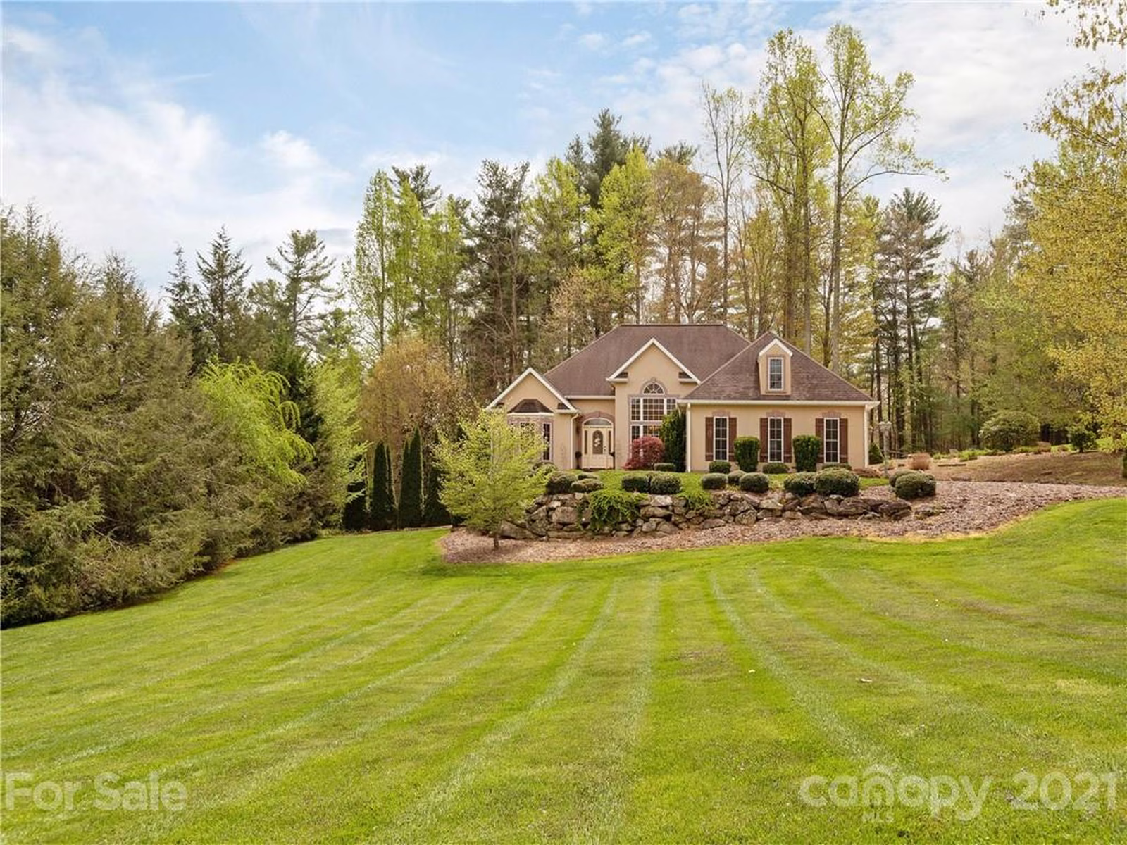 Property image 1 at 109 Cypress Point, Hendersonville, NC 28739