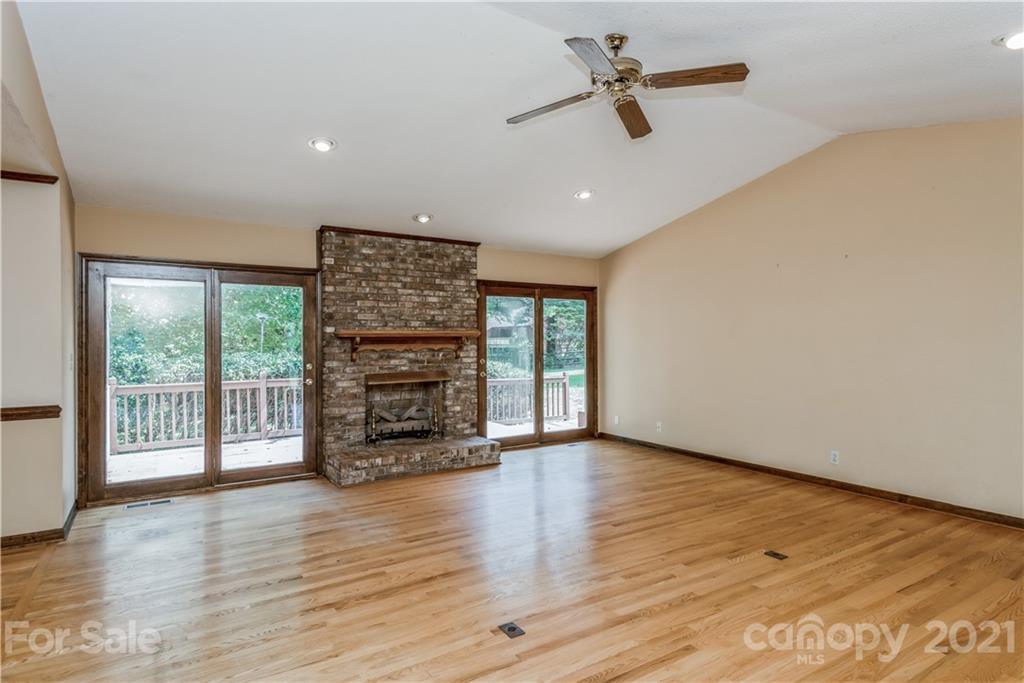 Property image 5 of 2864 Wimbledon Drive in Southampton, Gastonia, NC 28056