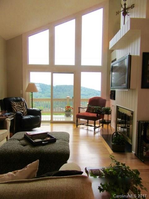 Property image 3 of 118 Country Ridge Road in Country Ridge, Laurel Park, NC 28739