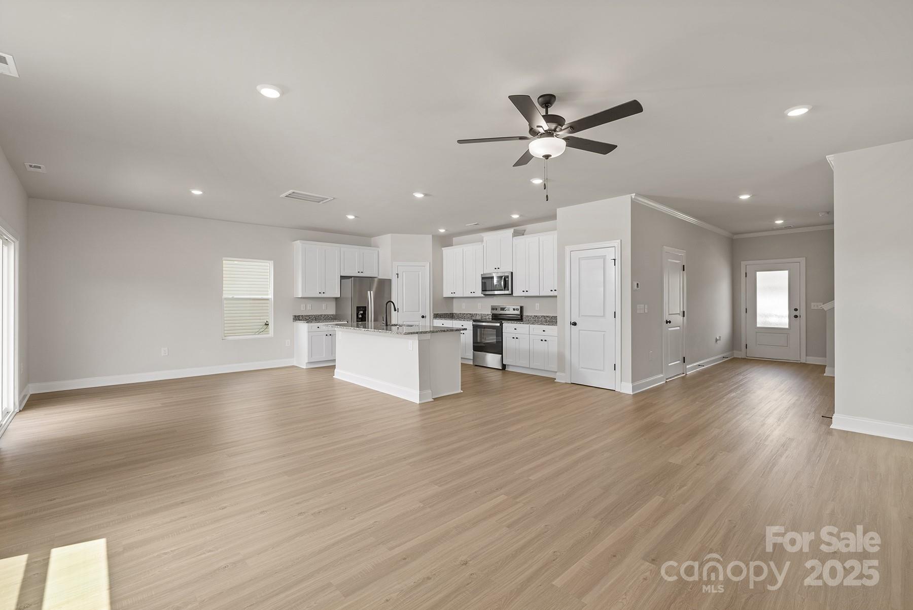 Property image 2 of 3448 Saddlebred Drive in Stagecoach Station, Gastonia, NC 28052