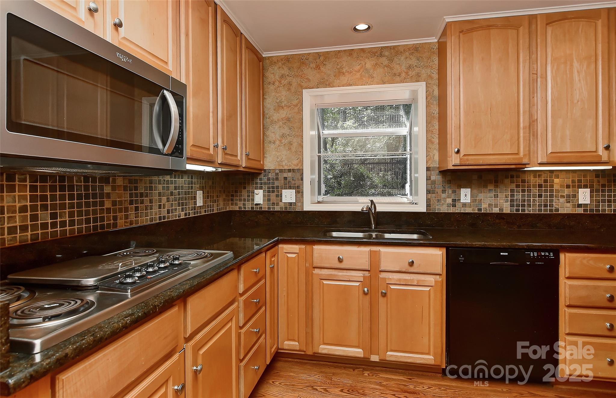Property image 3 of 6117 Yellowood Road in Sharon Hills, Charlotte, NC 28210