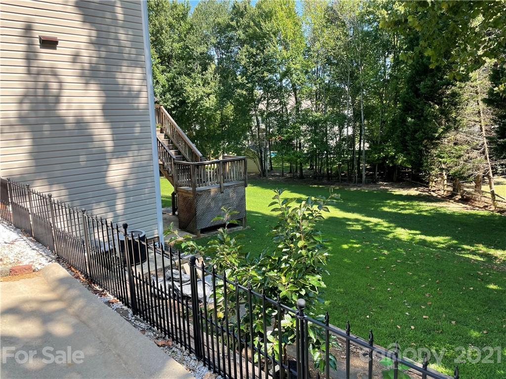 Property image 4 of 115 Jousters Court in Morrison Cove, Mooresville, NC 28117
