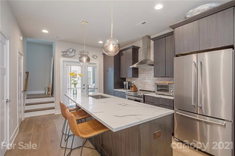 1633 Cannon View Lane
