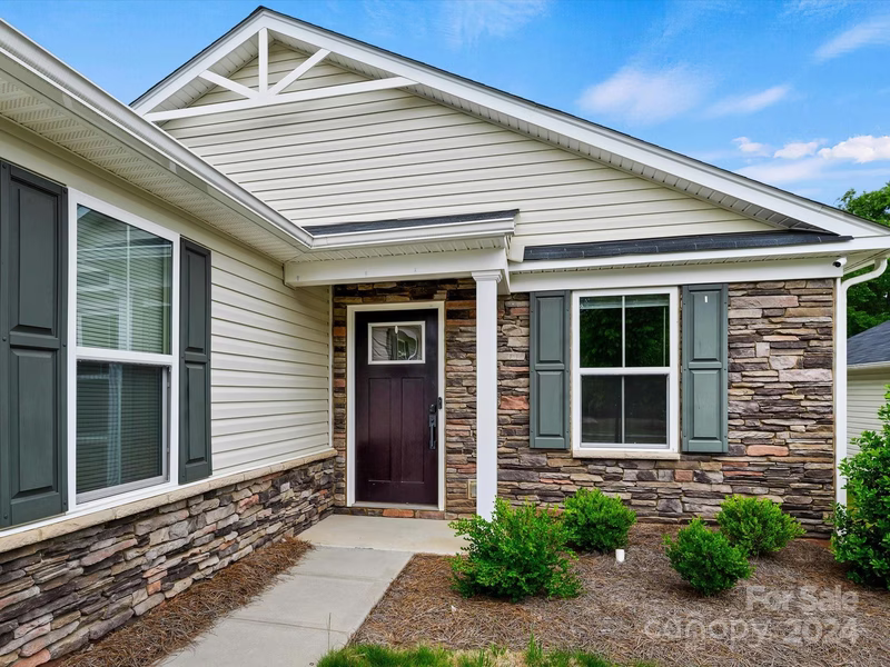 Property image 3 at 6413 Brawley Ann Drive, Charlotte, NC 28215
