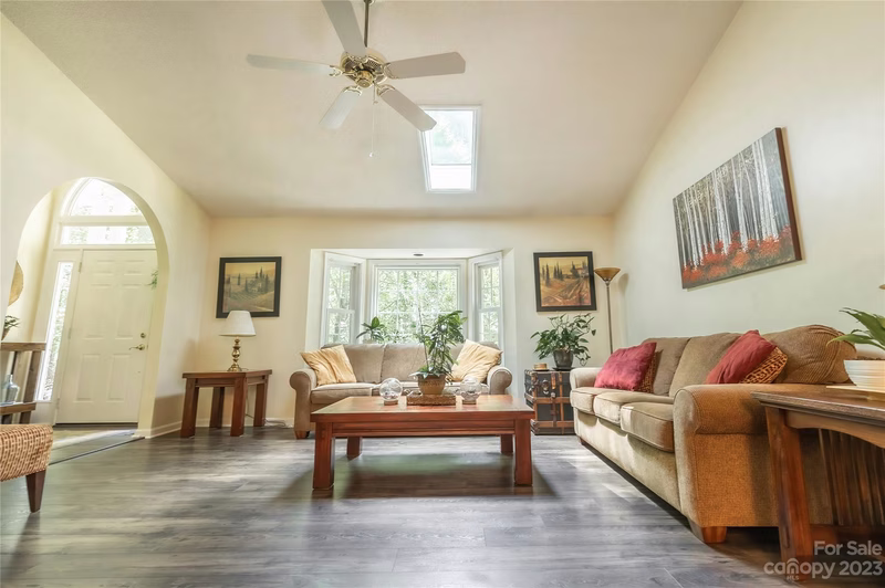 Property image 3 at 206 Camellia Way, Hendersonville, NC 28739