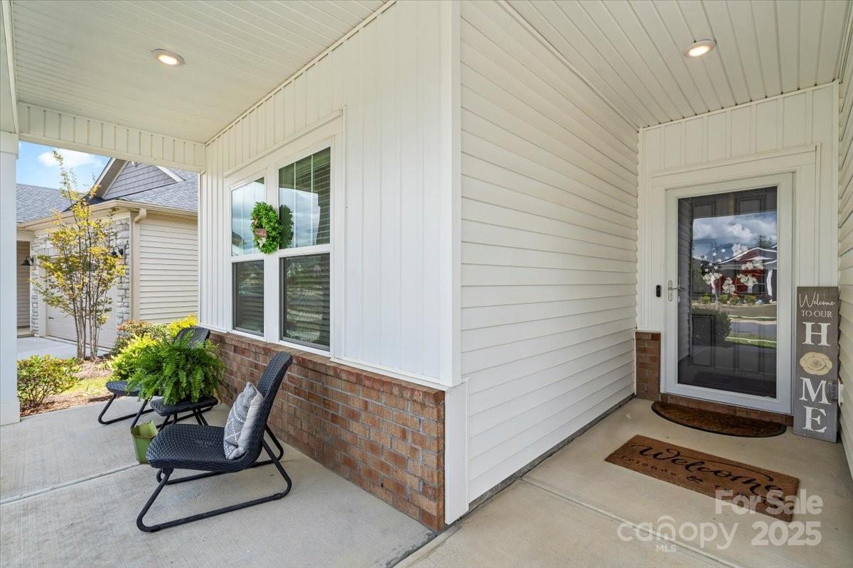 Property image 3 of 9077 Myrna Drive in Nolen Farm, Gastonia, NC 28056