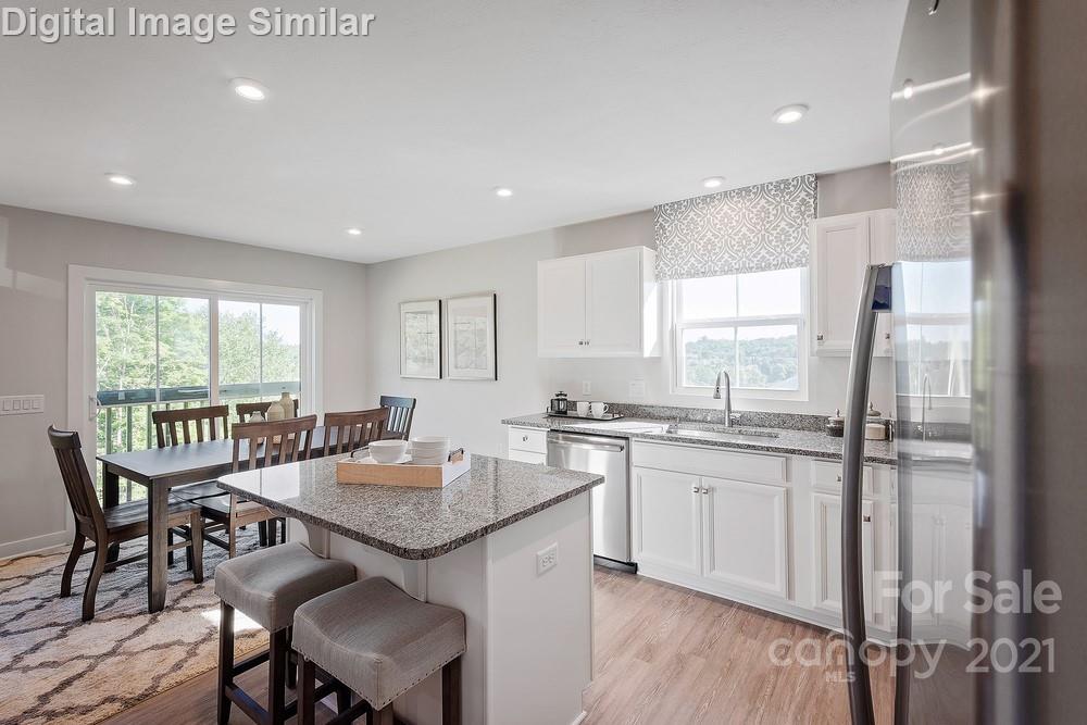 Property image 5 of 5419 Hughesdale Drive in Woodgrove, Charlotte, NC 28215