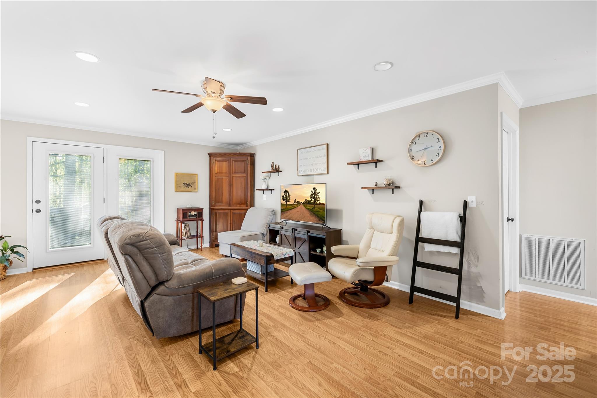 Property image 3 of 1628 Rosegate Lane in Forest Creek, Stanfield, NC 28163