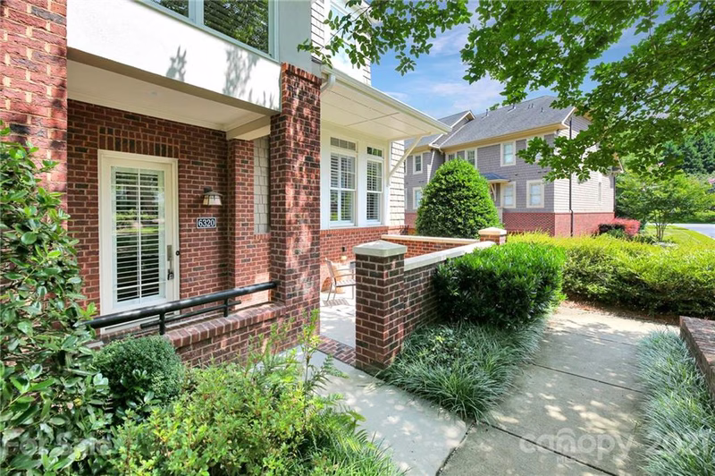 Property image 4 at 6320 Mission Place, Charlotte, NC 28210
