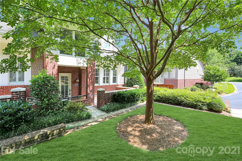 Property image 5 at 6320 Mission Place, Charlotte, NC 28210
