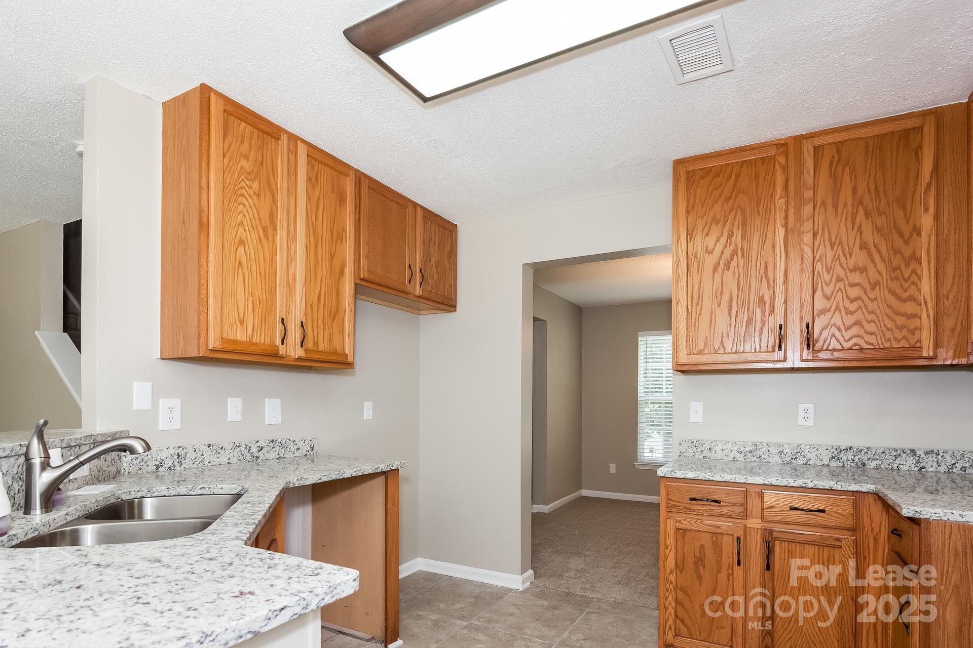 Property image 5 of 141 Austin Run Court in Waterside, Kannapolis, NC 28083