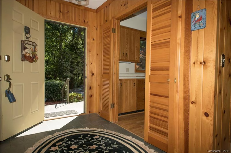 Property image 2 at 139 Larchmont Drive, Hendersonville, NC 28791