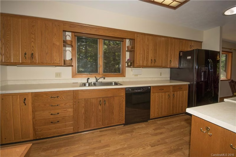 Property image 3 at 139 Larchmont Drive, Hendersonville, NC 28791