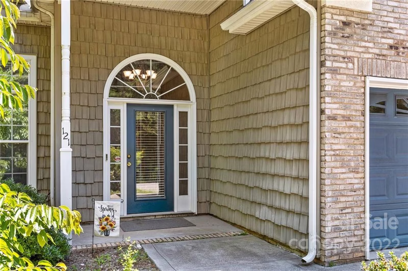 121 Blackbeard Lane