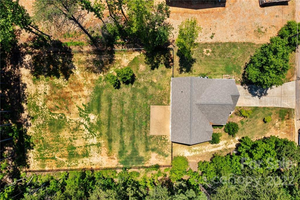 Property image 5 of 121 Blackbeard Lane in Pirates Cove, Mooresville, NC 28117
