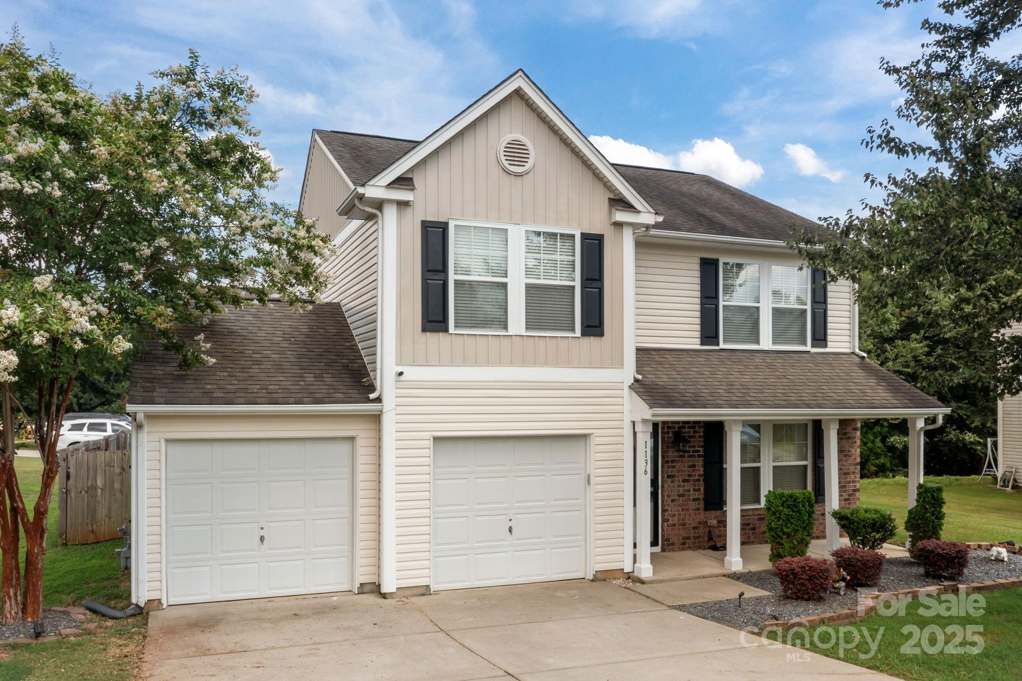 Property image 2 of 1136 Hunter Street in Valleybrook, Statesville, NC 28677