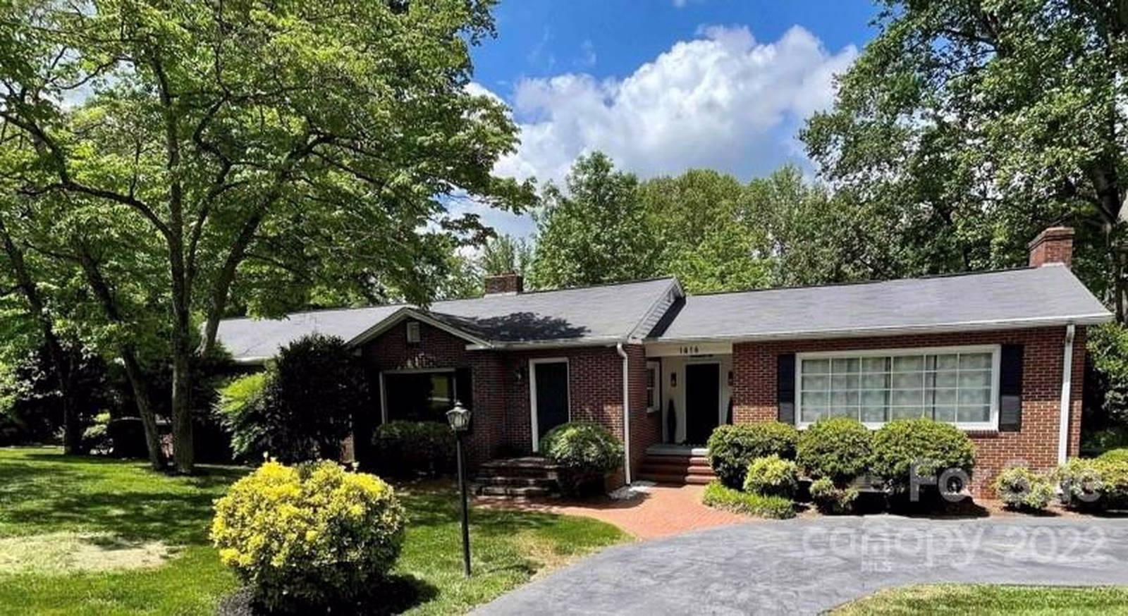 Property image 1 at 1414 Brentwood Drive, Newton, NC 28658